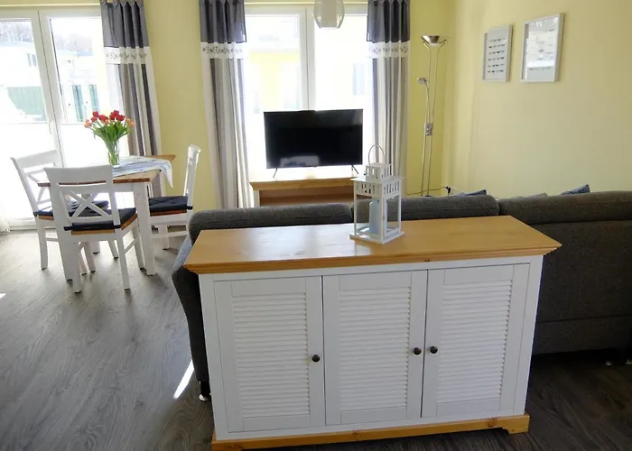 Moorhexe * Gelbensande