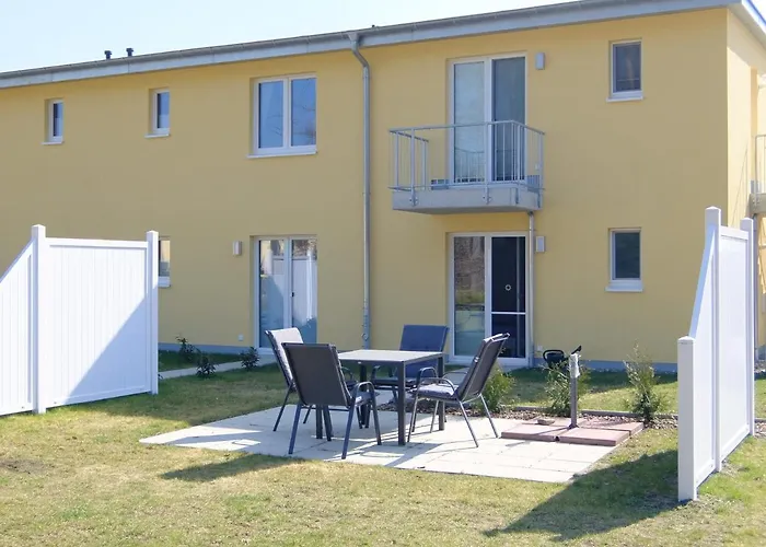 Moorhexe * Gelbensande